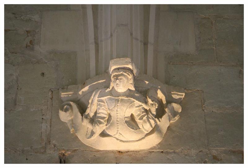 sculpture salle des repas.jpg